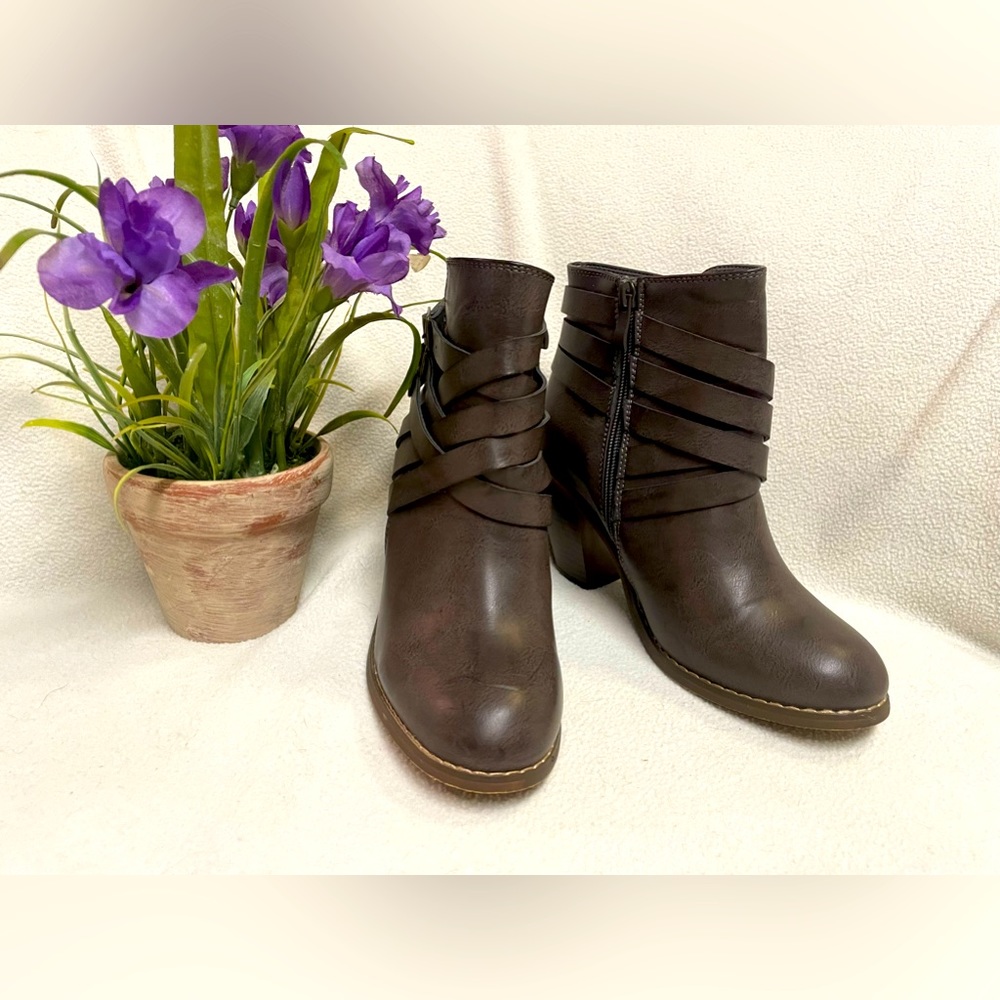 Nwot / booties